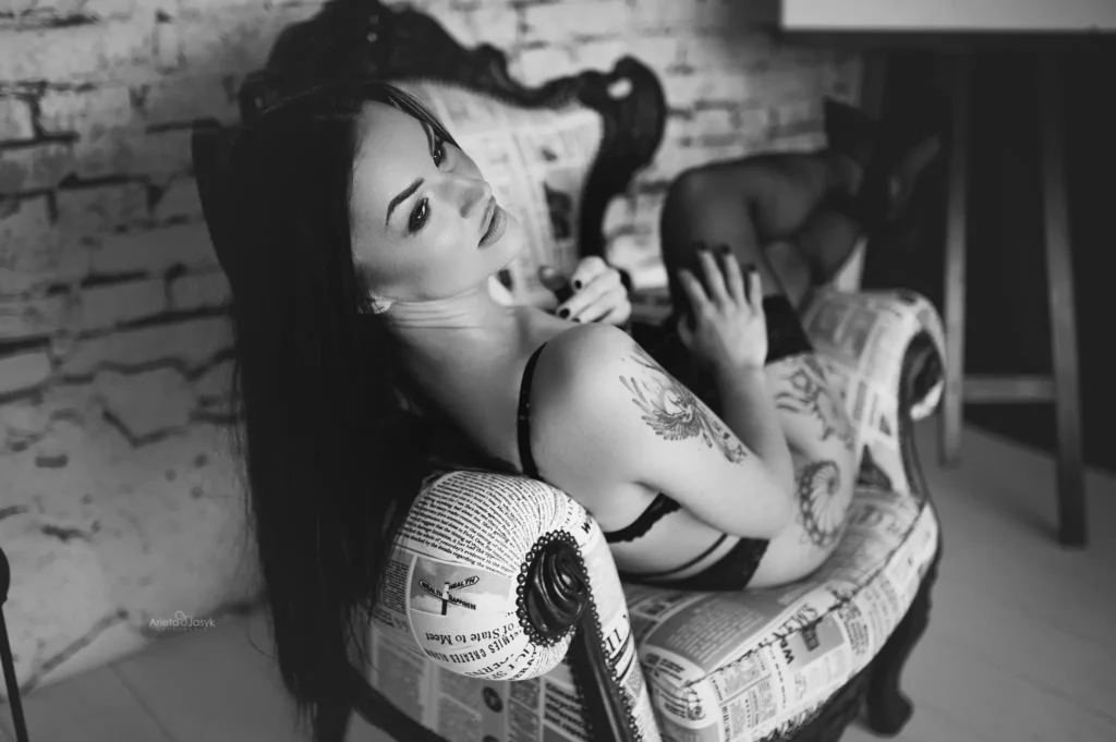 Kobieca sesja sensualna w Koninie – ujęcie 46