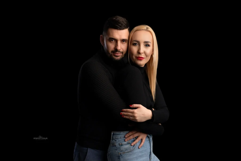Romantyczna sesja dla par w Koninie – ujęcie 4